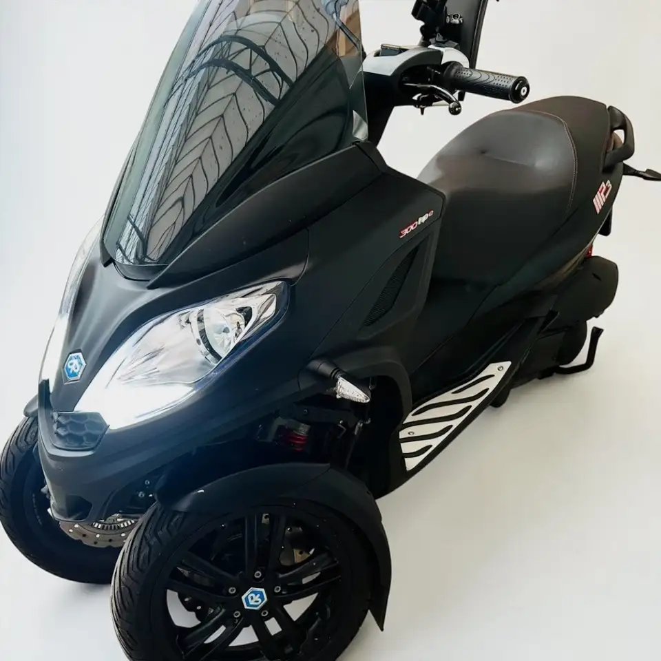 Piaggio MP3 300