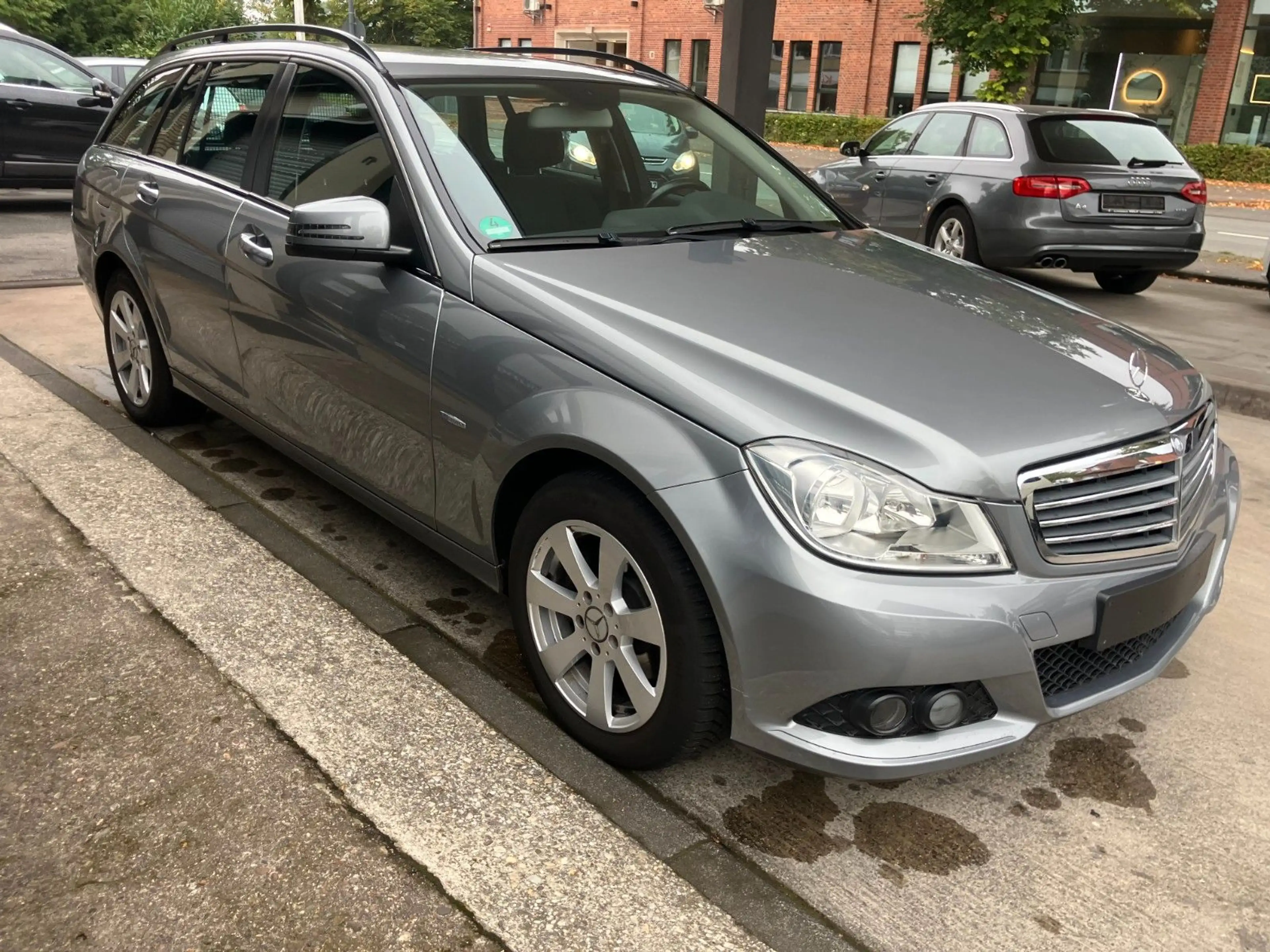 Mercedes-Benz C 180 T-Modell BlueEfficiency — photo 3
