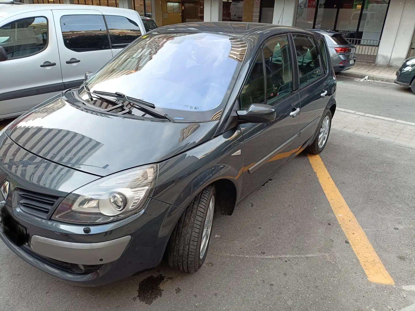 Renault Scenic Scénic 1.6 Dynamique Dynamique Gris - 2