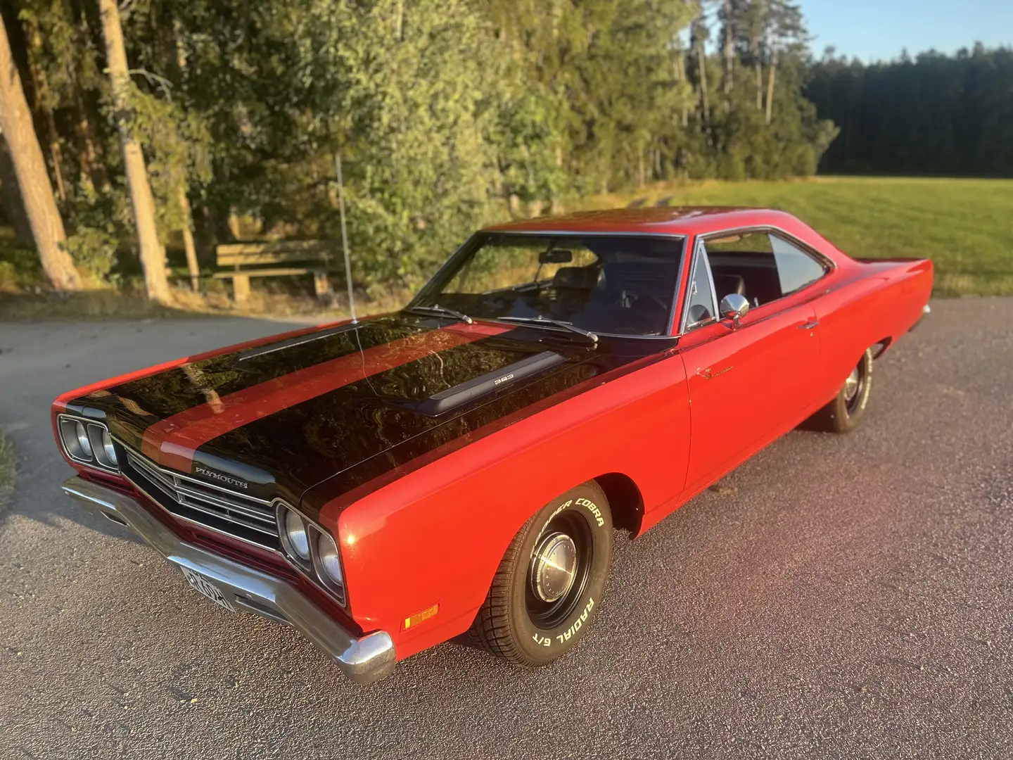 Plymouth Road Runner 383 ccu in Rood - 2