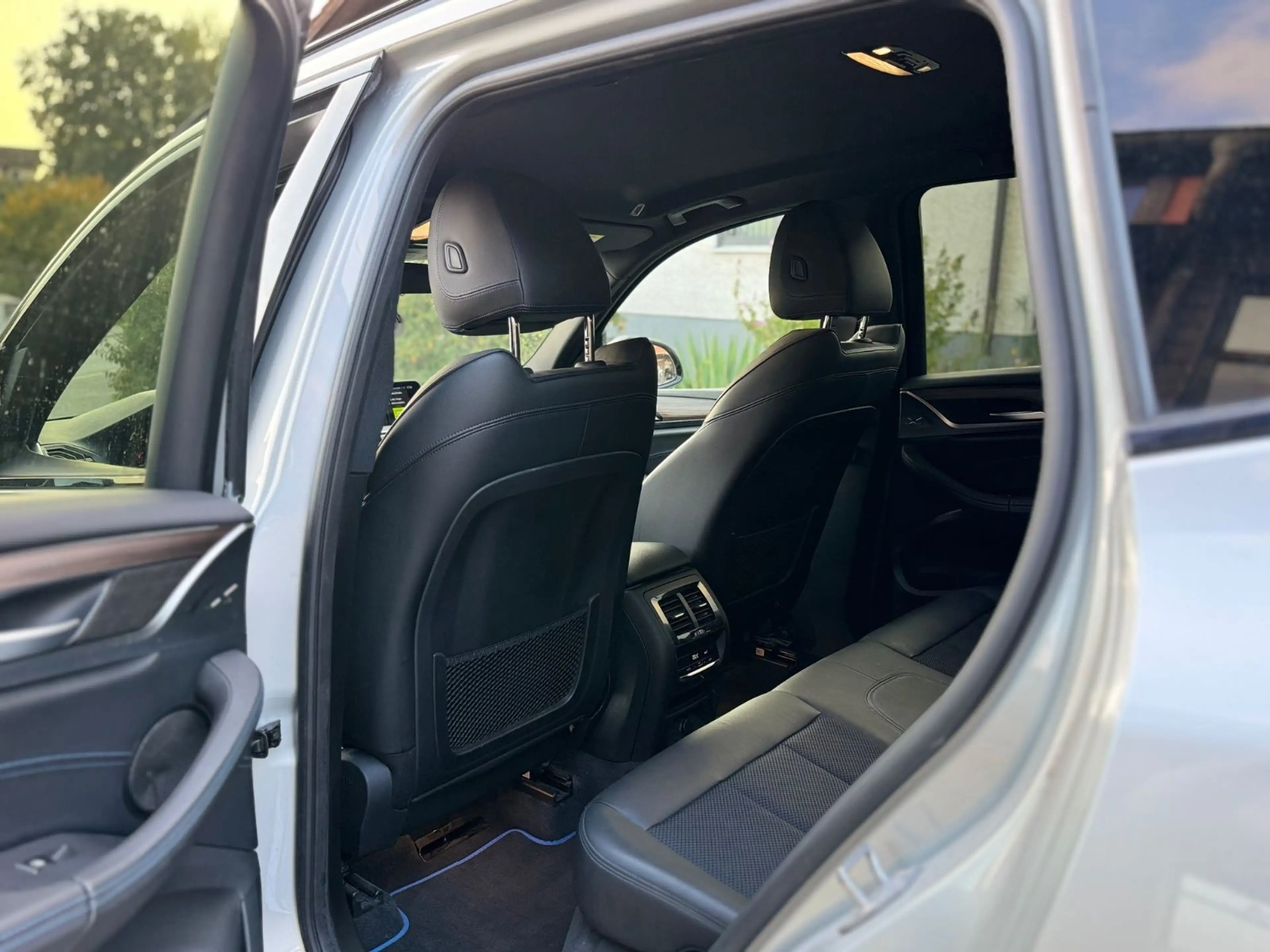 BMW X3 xDrive 20 d M Sport Paket DAB AHK LED — photo 14