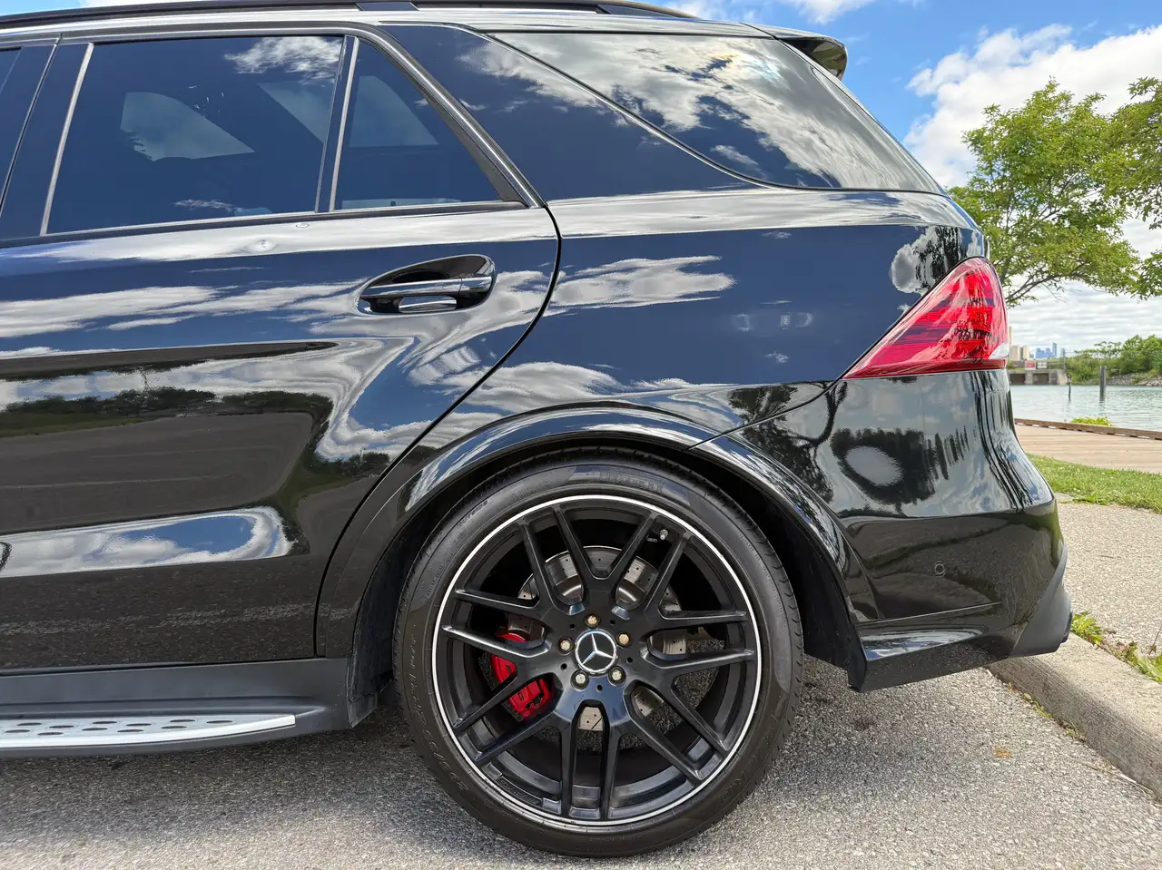 Mercedes-Benz GLE снимка Mercedes-Benz GLE