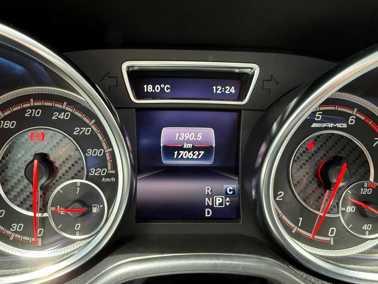 Mercedes-Benz GLE снимка Mercedes-Benz GLE