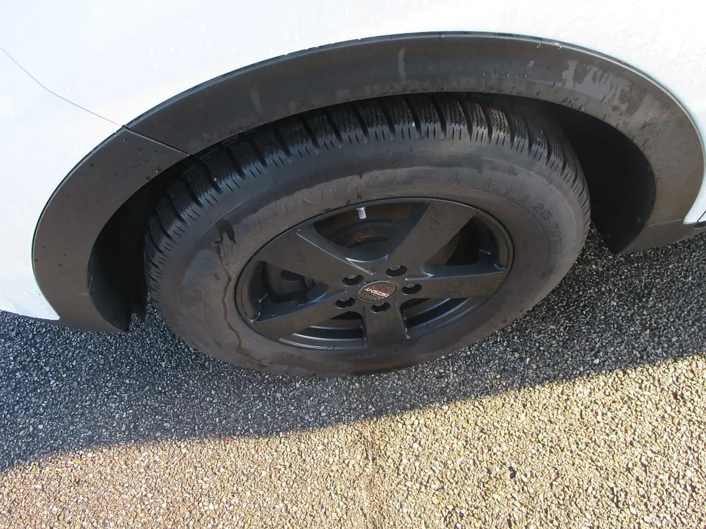 Kia Sportage 1,6 CRDI SCR MHD Black Weiß - 2