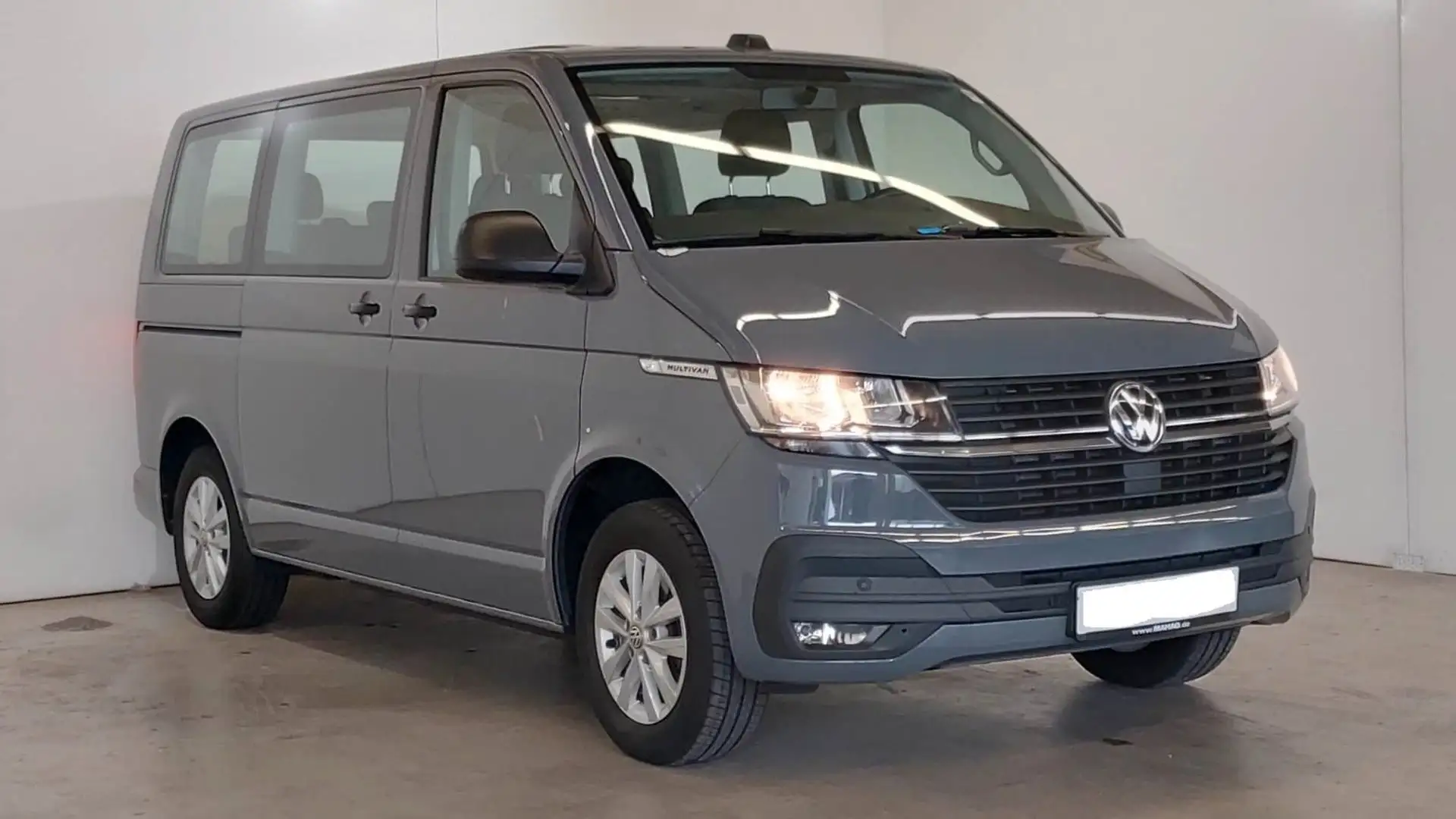 Volkswagen T6 Multivan T6.1 Multivan 2,0 TDI Family Grau - 2
