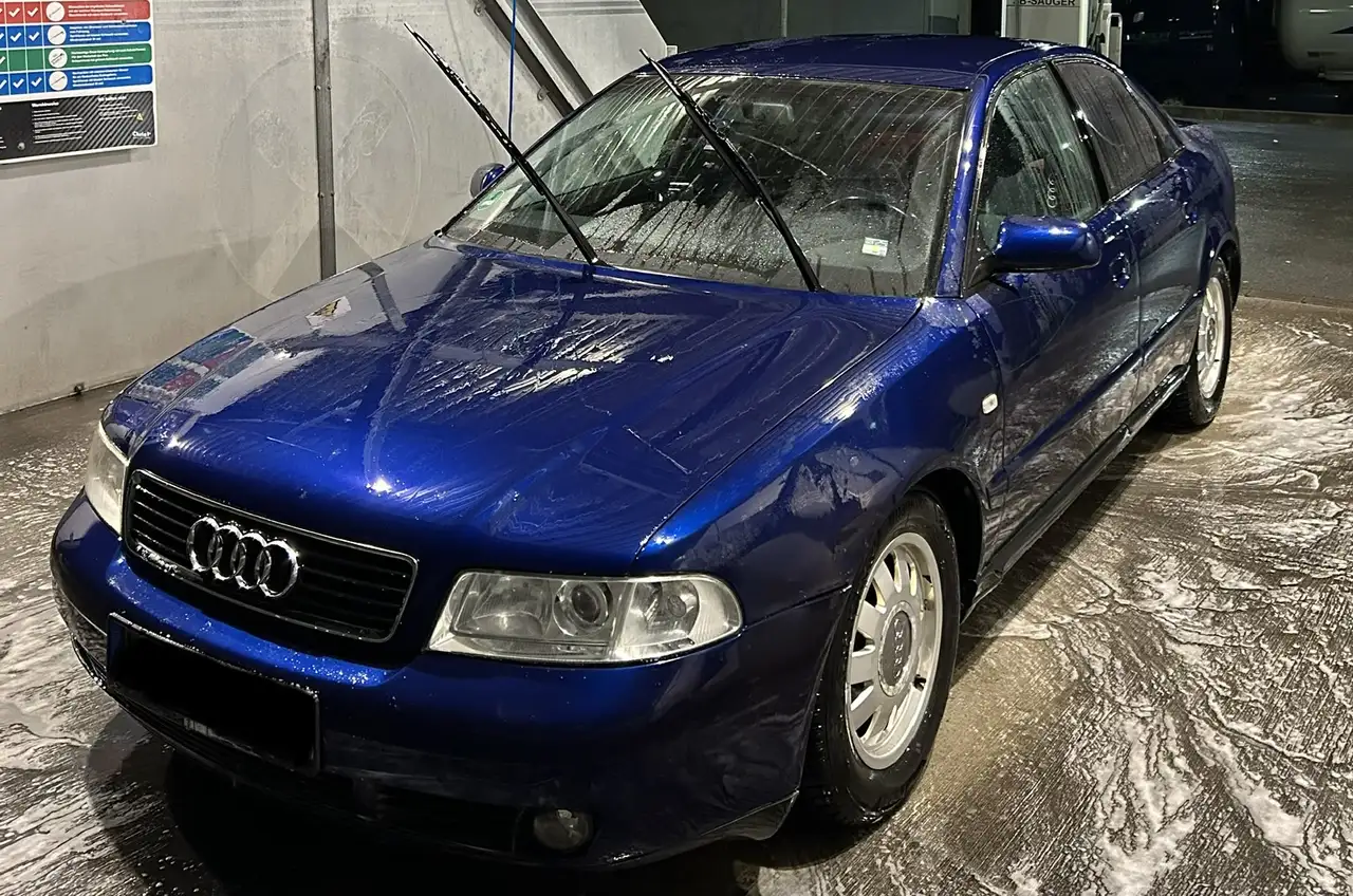Audi A4 1.6, foto 1