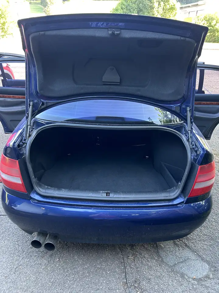 Audi A4 1.6, foto 8