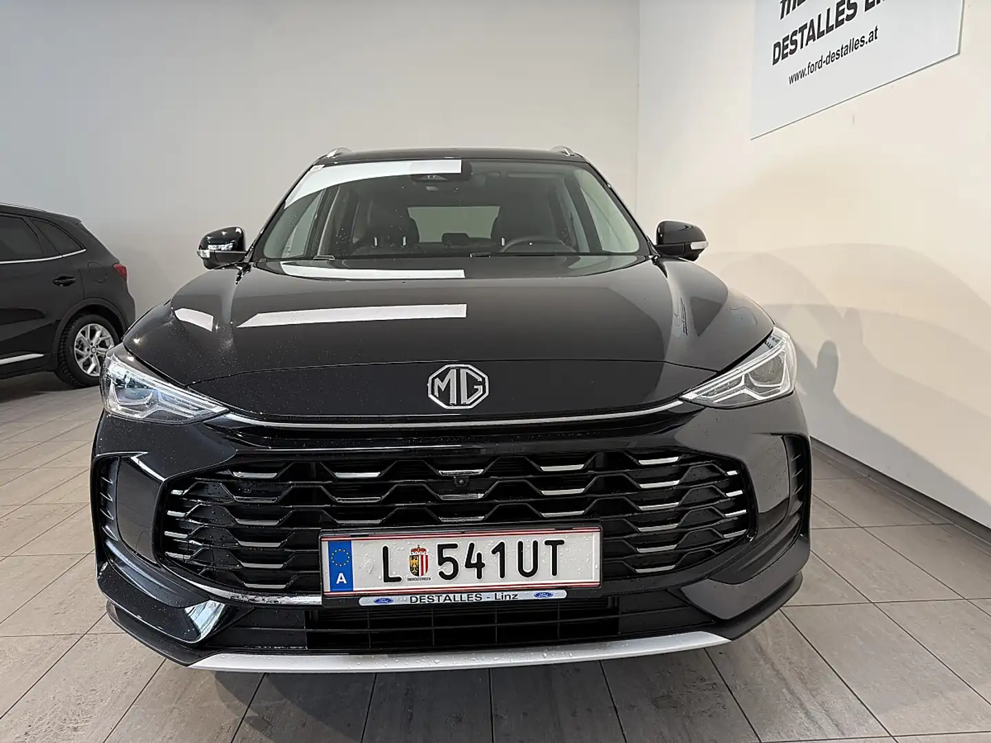 MG ZS 1.5 Hybrid+ Luxury *Vorführwagen* Schwarz - 2