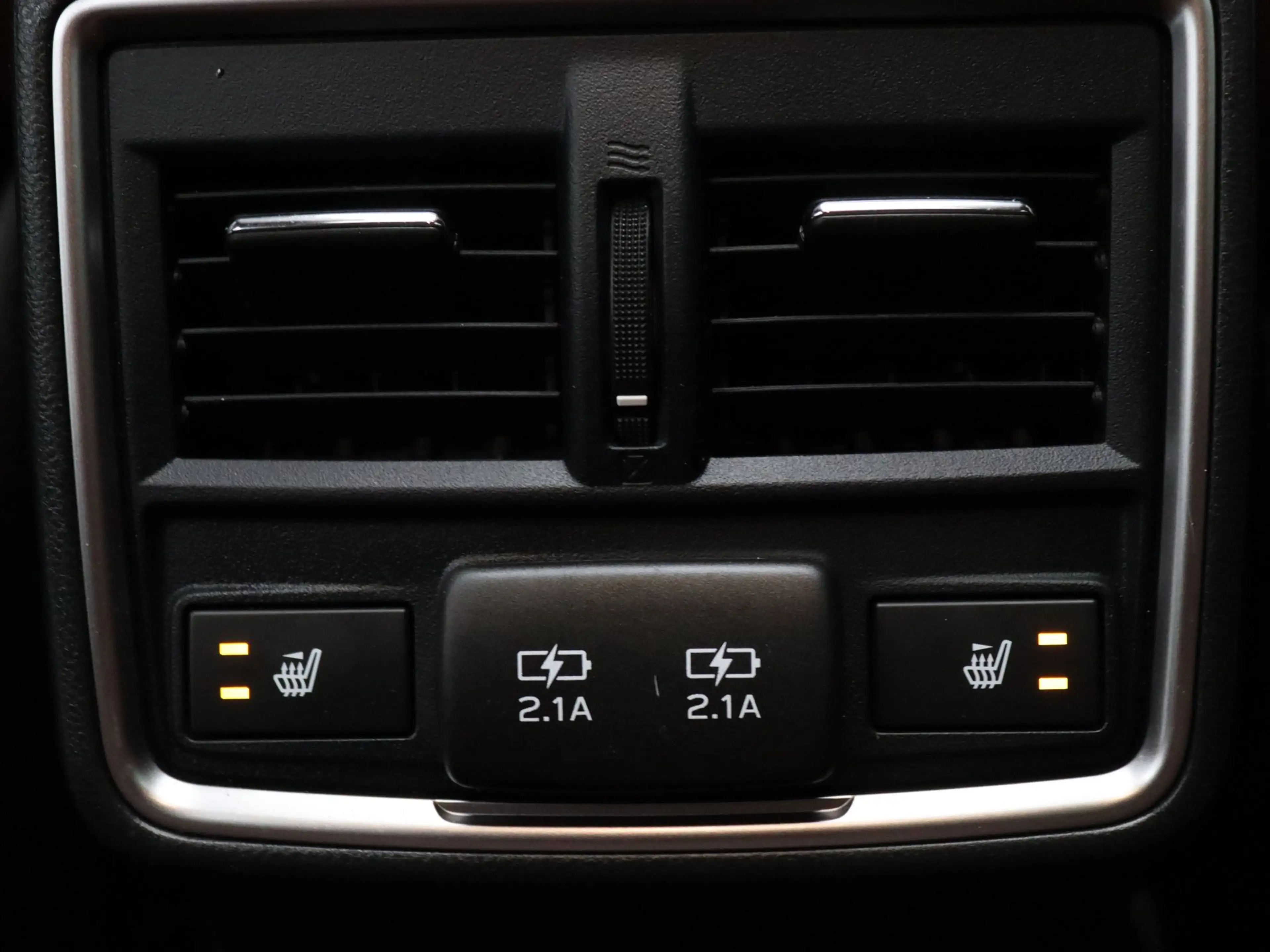 Subaru Forester 2.0i e-BOXER First Edition Apple Carplay/Android A — photo 32