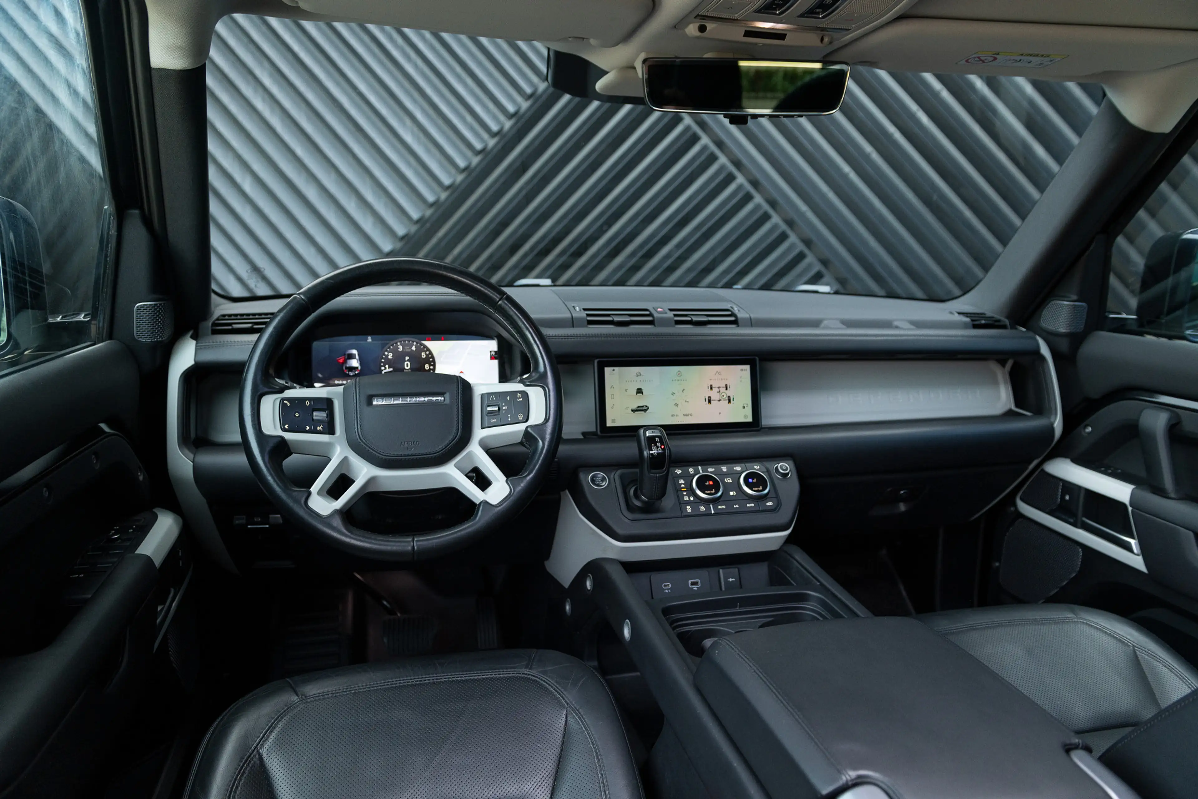 Land Rover Defender 110 3.0 P400 HSE Luchtv. Pano Meridian Matrix 360 — photo 7