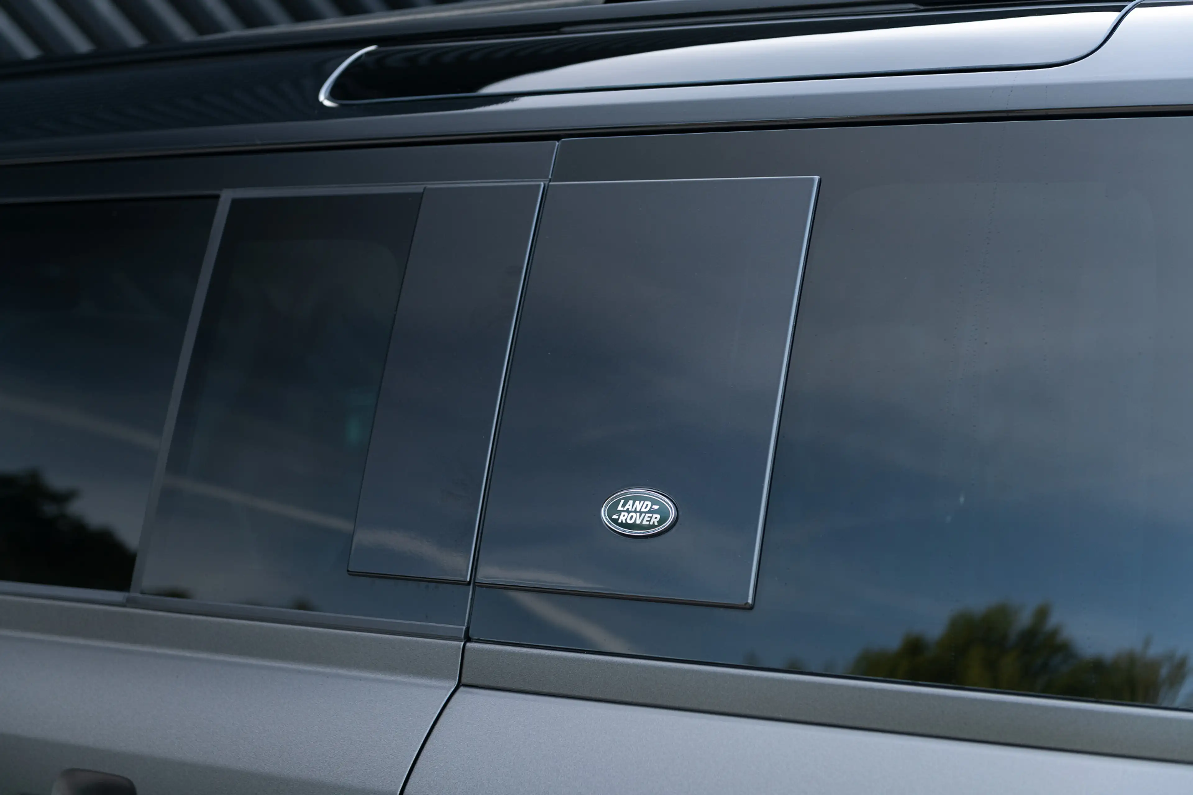 Land Rover Defender 110 3.0 P400 HSE Luchtv. Pano Meridian Matrix 360 — photo 19