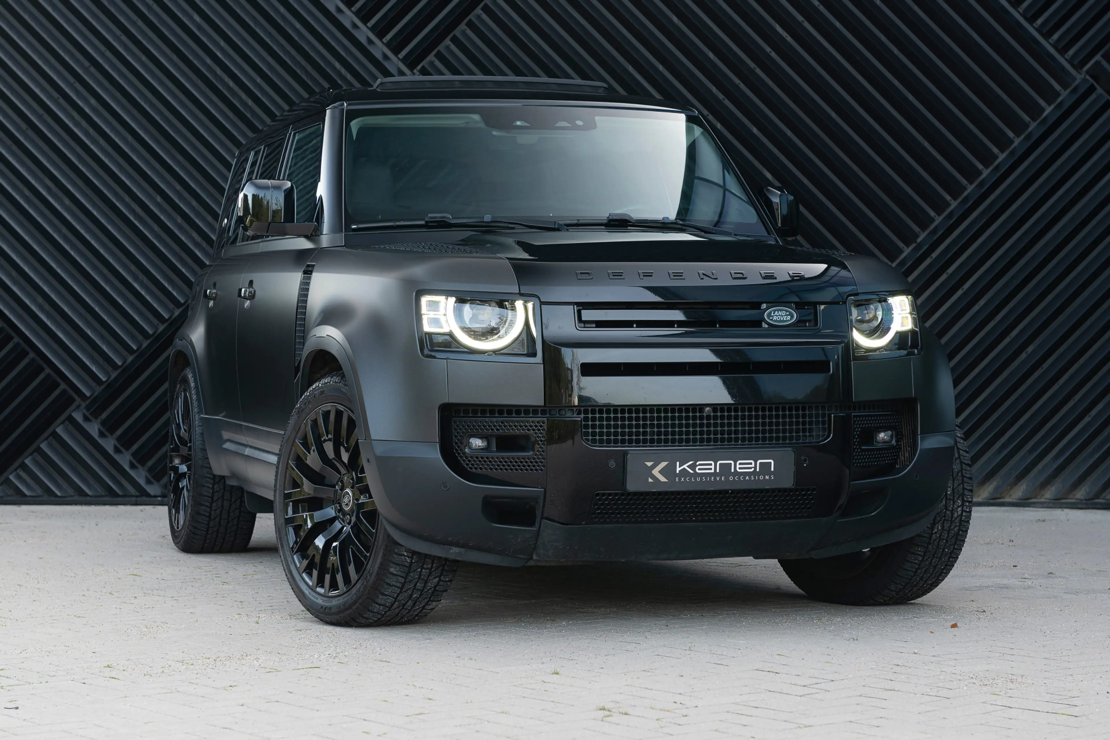 Land Rover Defender 110 3.0 P400 HSE Luchtv. Pano Meridian Matrix 360 — photo 4