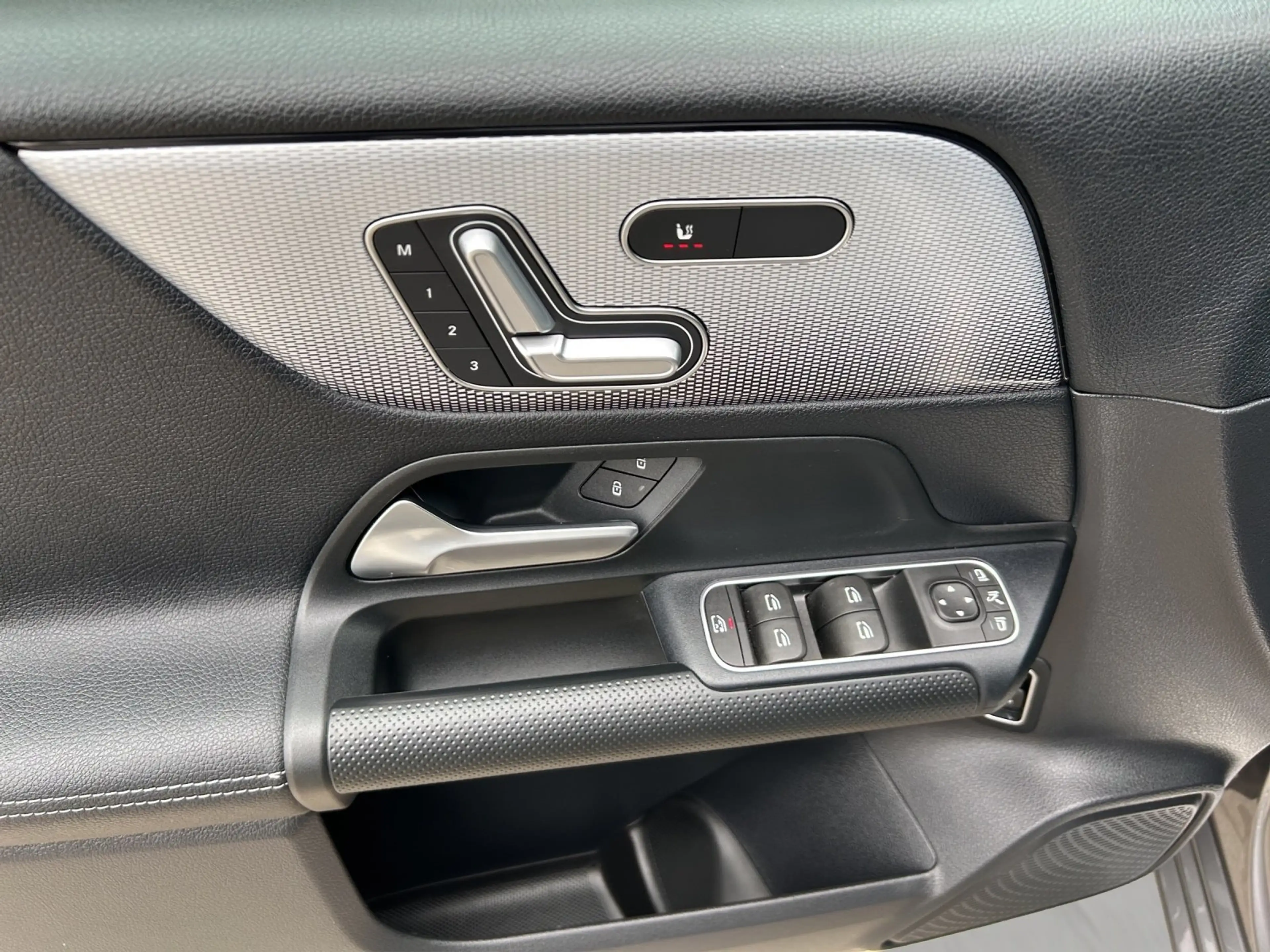 Mercedes-Benz B 250 e Style LED Business DAB Memo Totwi Kamera — photo 12