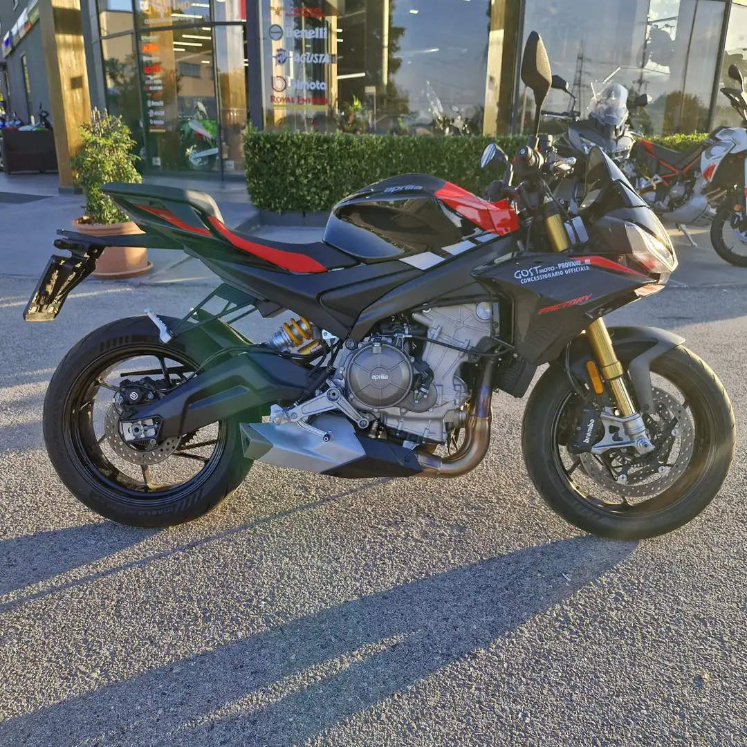 Aprilia Tuono FACTORY - 2