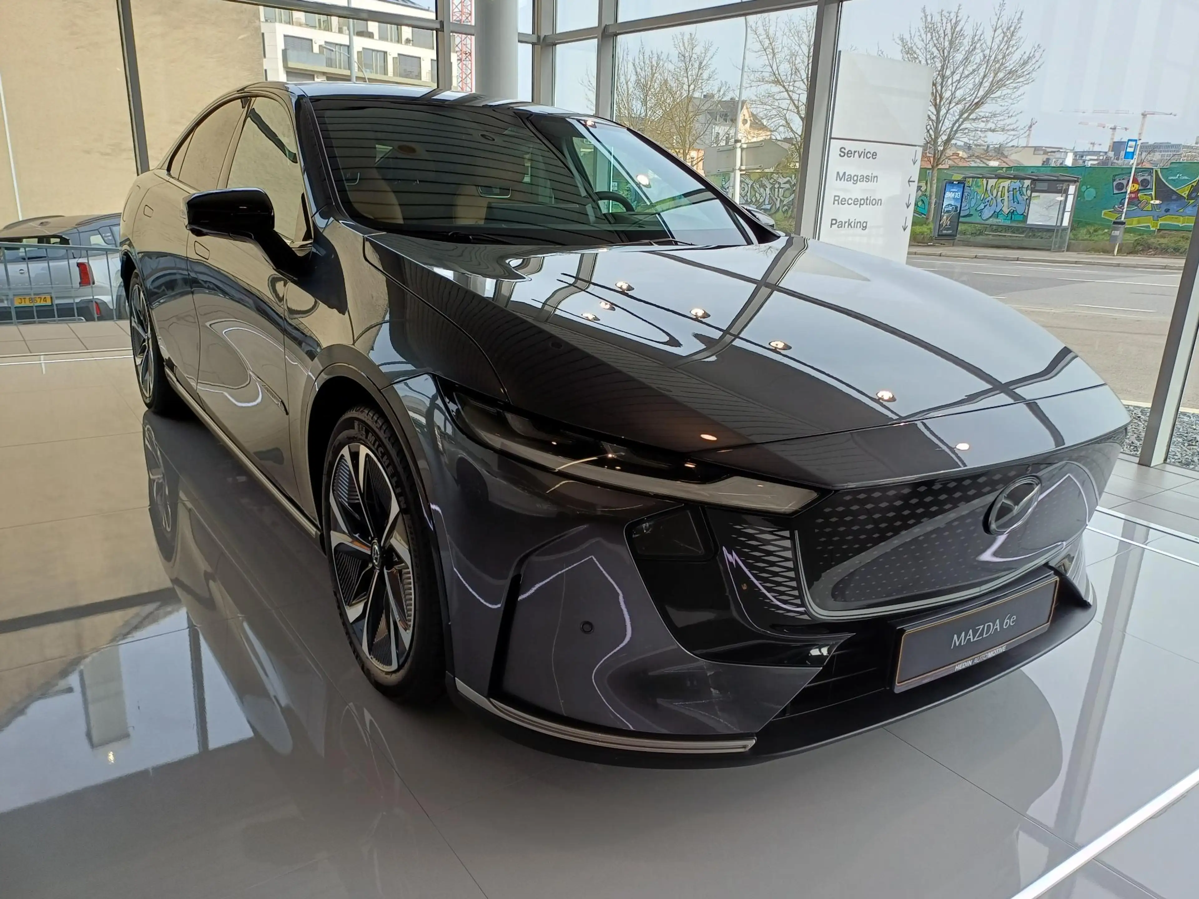 Mazda 6e Mazda BEV 68.8 kWh 190kW Takumi — photo 2