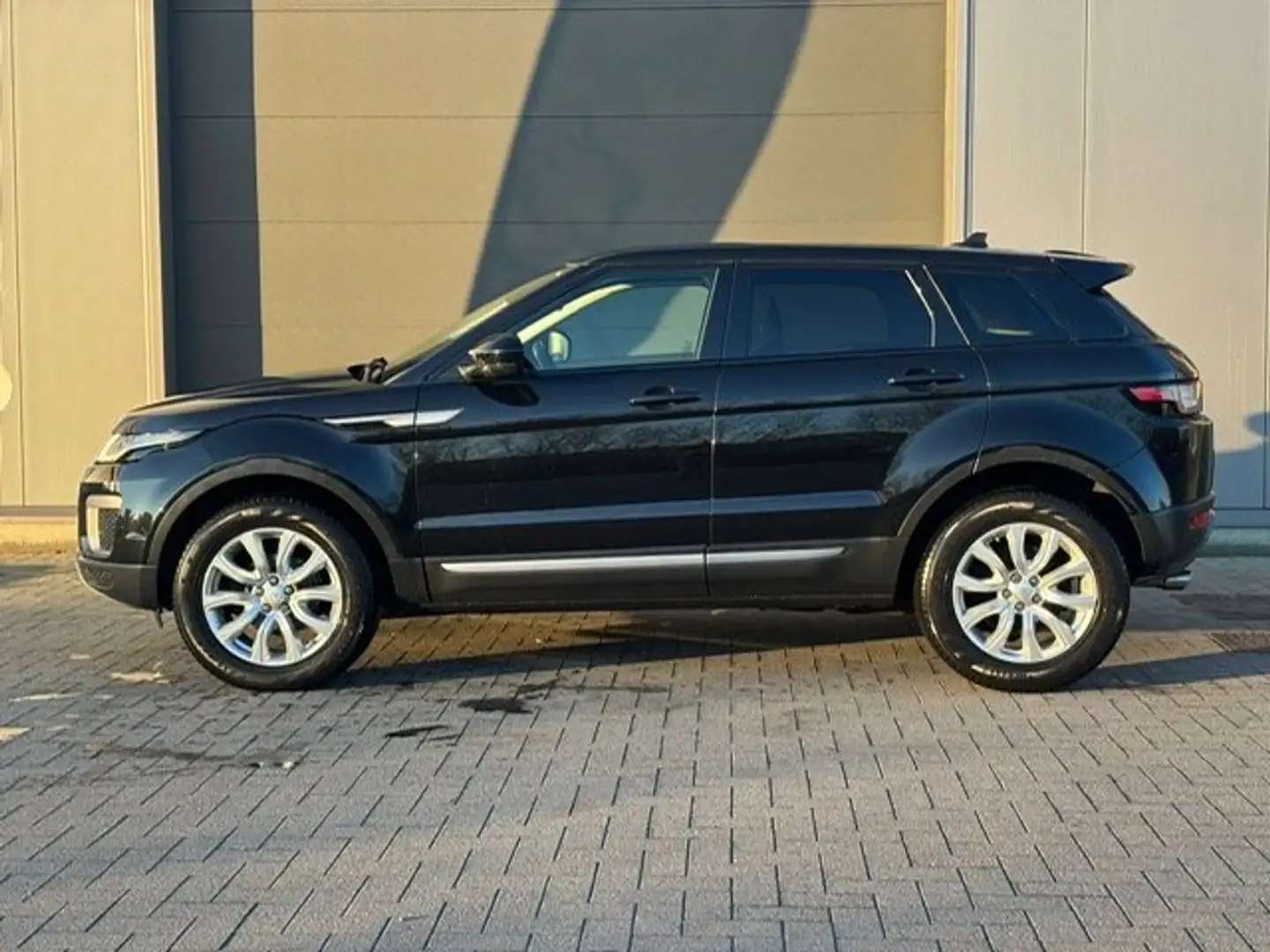Land Rover Range Rover Evoque Navigatie/camera/lane assist Schwarz - 2