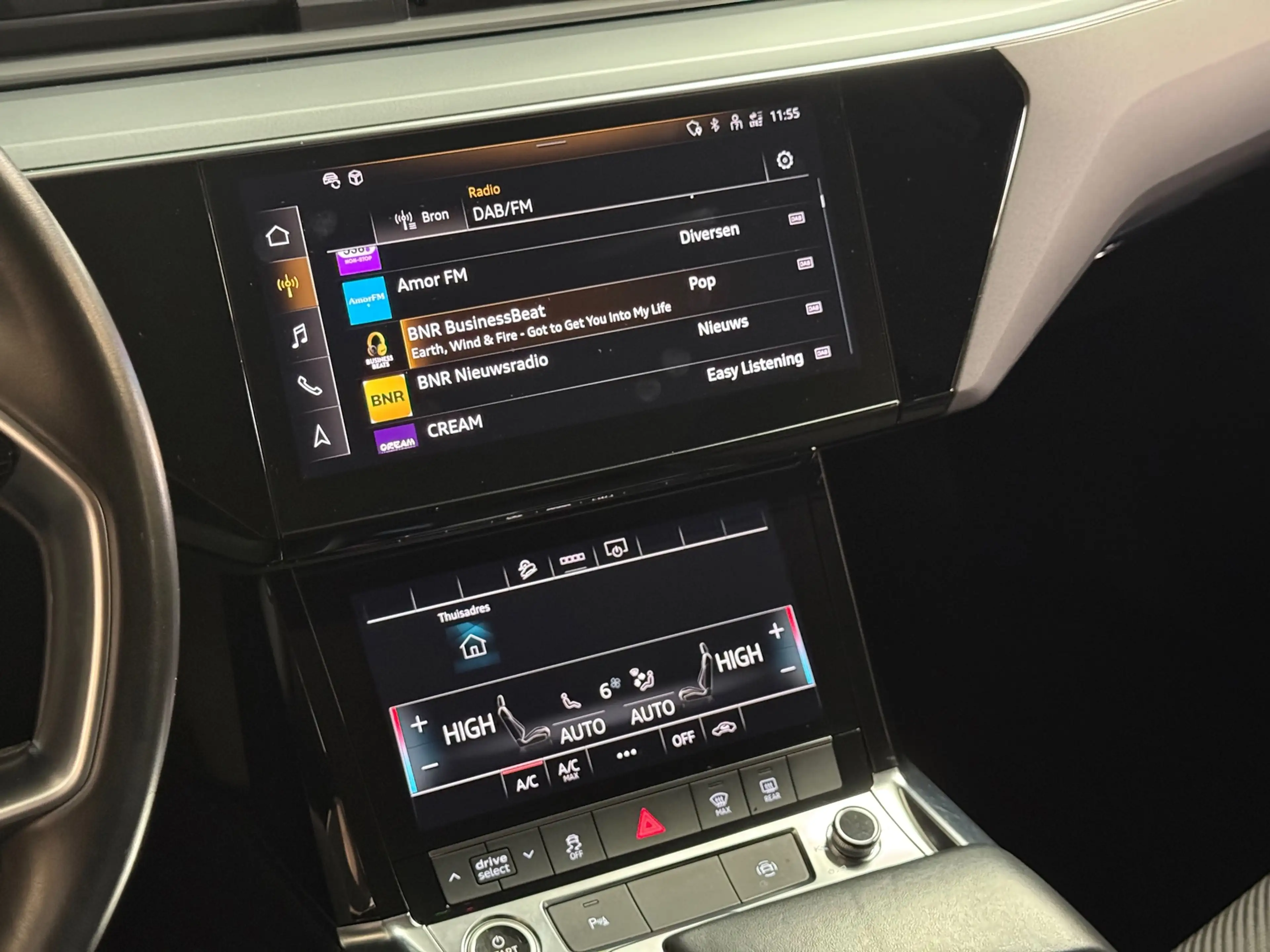 Audi e-tron 55 quattro edition 95 kWh | Parkeersensoren | NAP — photo 21