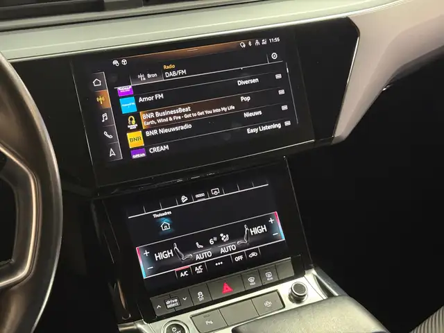 Audi E-Tron view 21