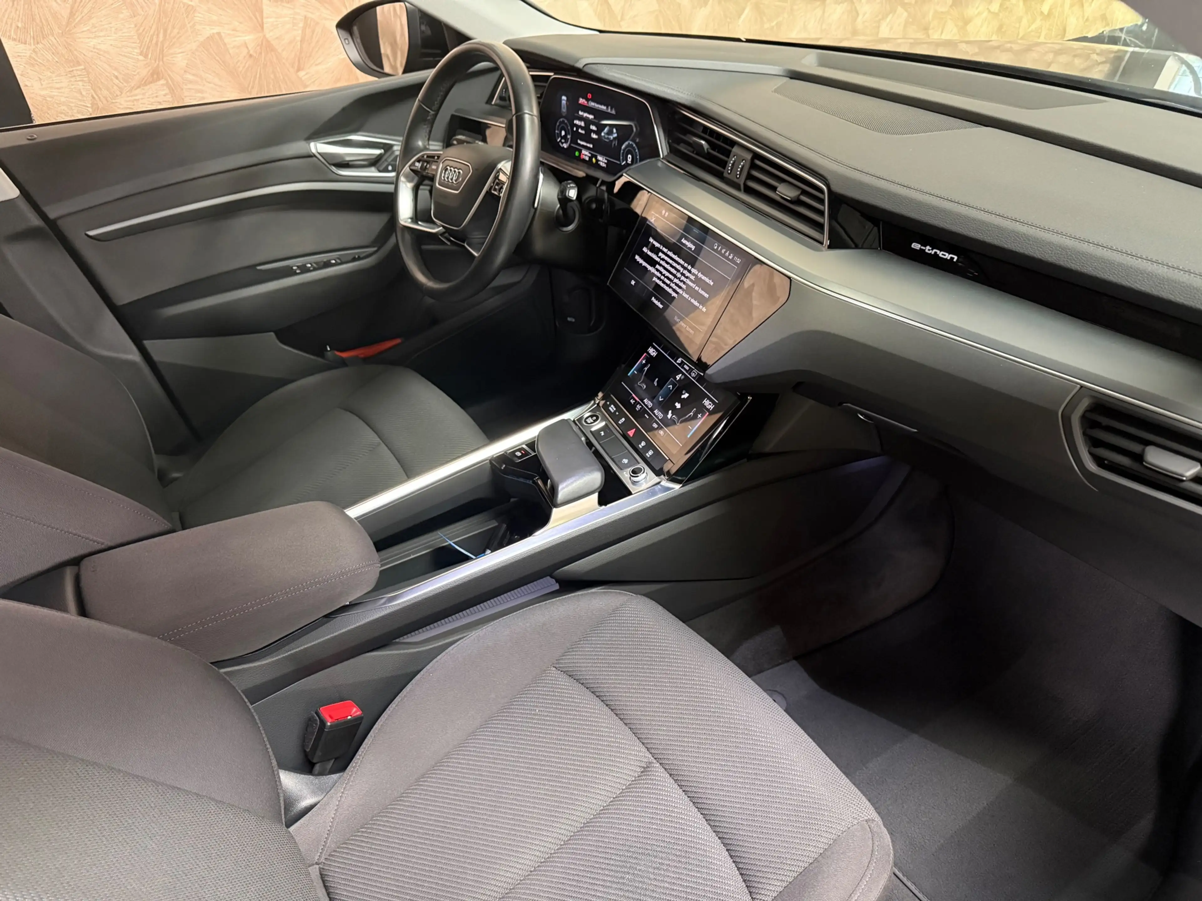 Audi e-tron 55 quattro edition 95 kWh | Parkeersensoren | NAP — photo 10