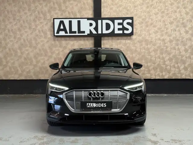 Audi E-Tron view 4