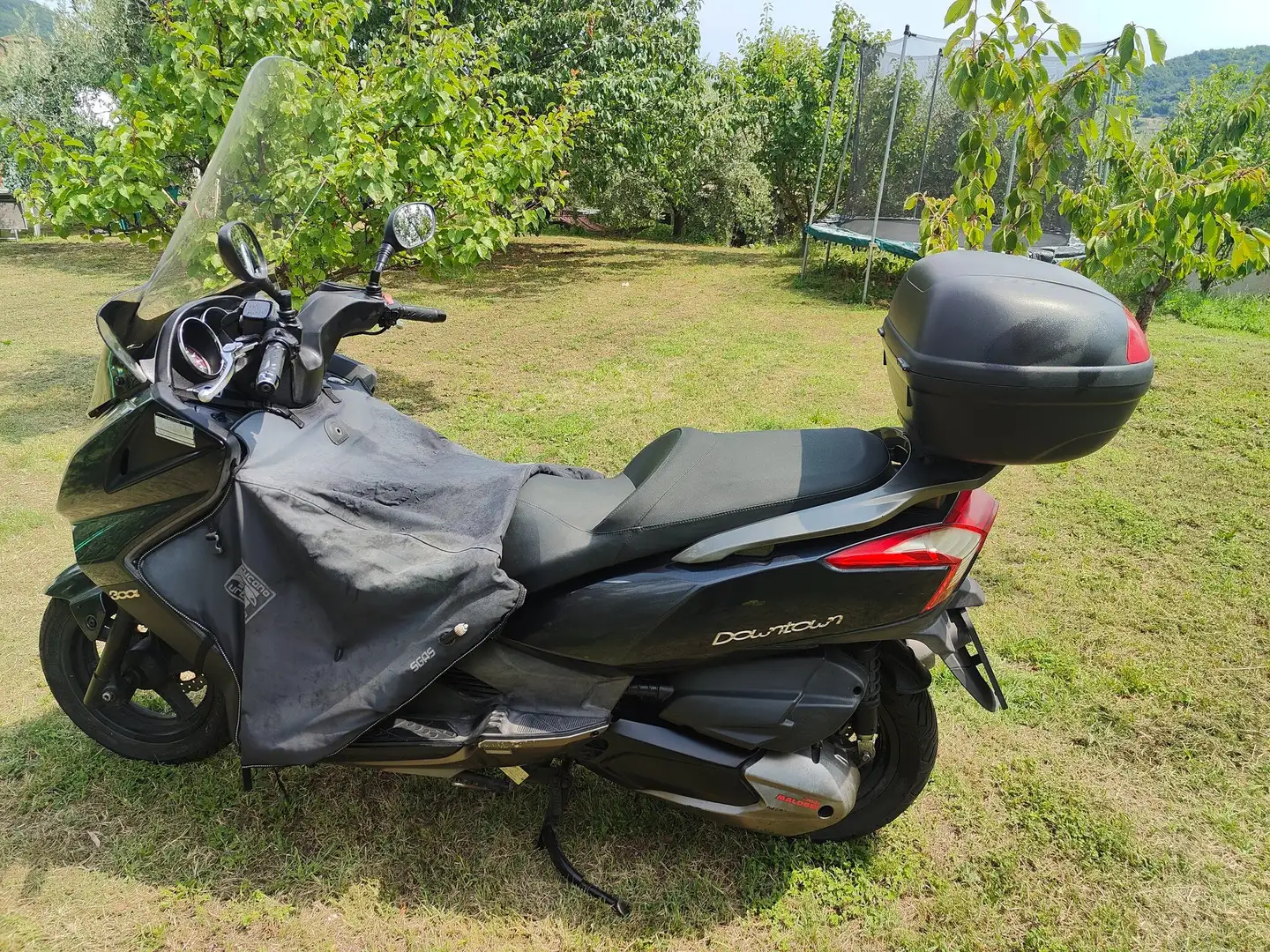 Kymco Downtown 300i Zwart - 2