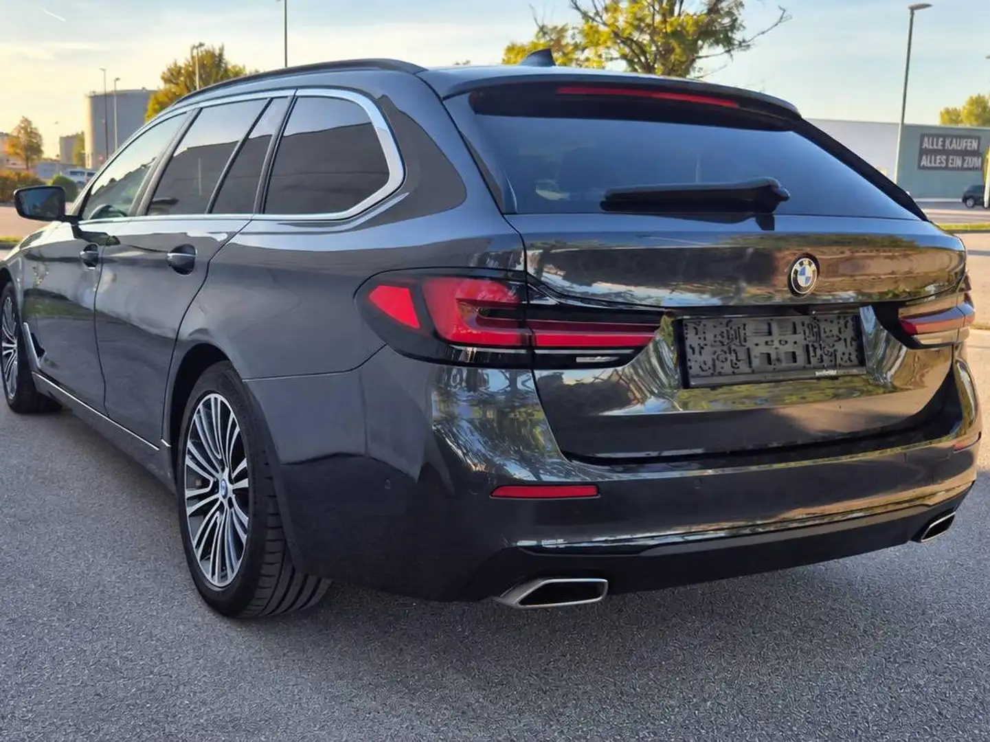 BMW 520 520 d xDrive Grau - 2