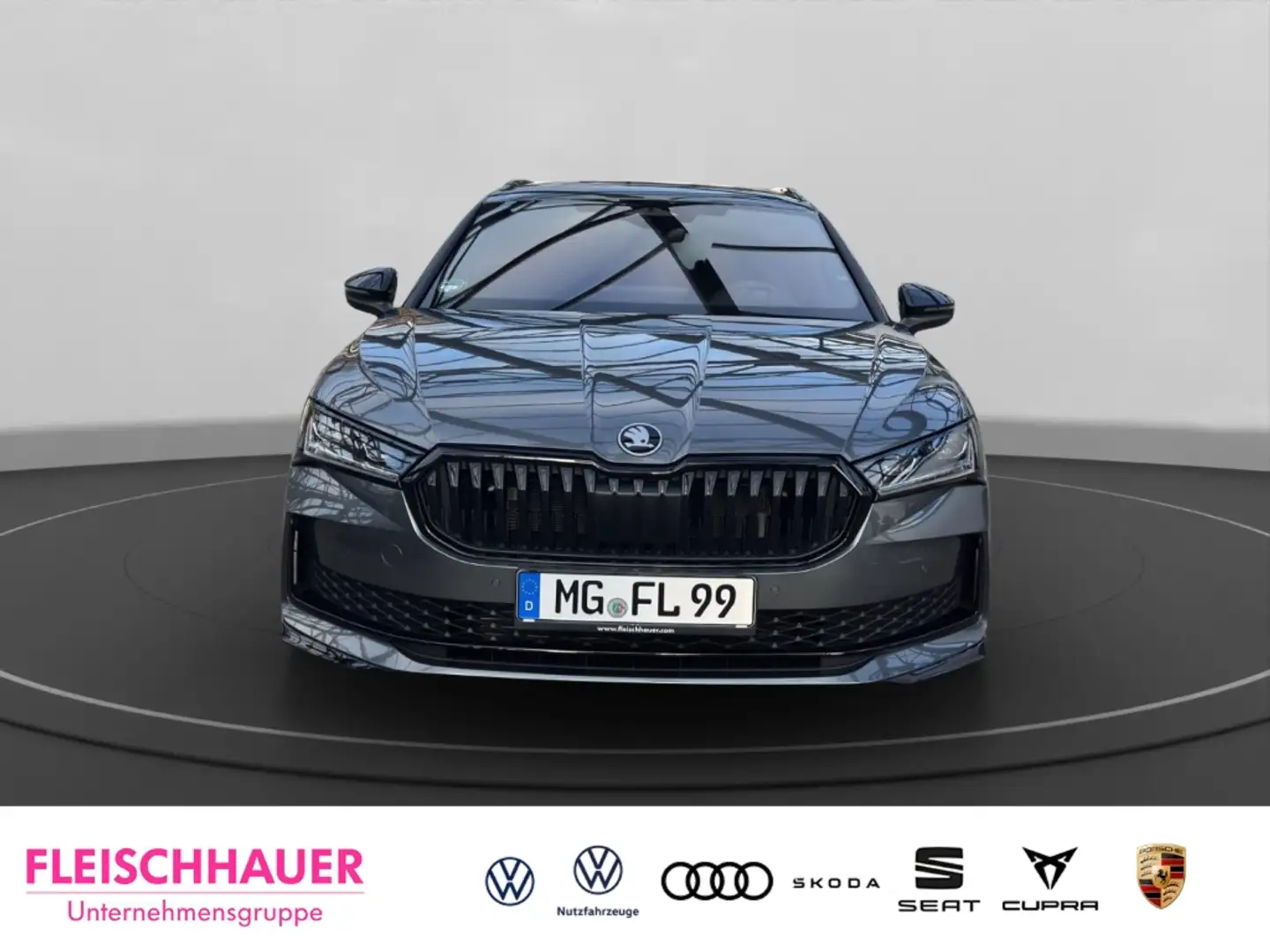 Skoda Superb Combi Sportline 2,0 TDI 110 kW AHK elektr. Sitze N Gris - 2