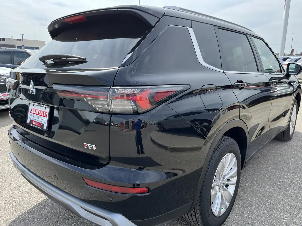 Mitsubishi Outlander снимка Mitsubishi Outlander