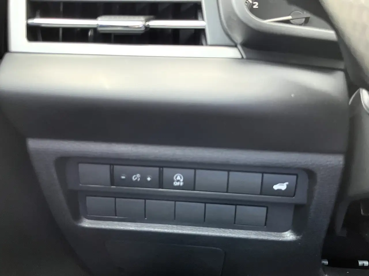 Mitsubishi Outlander снимка Mitsubishi Outlander