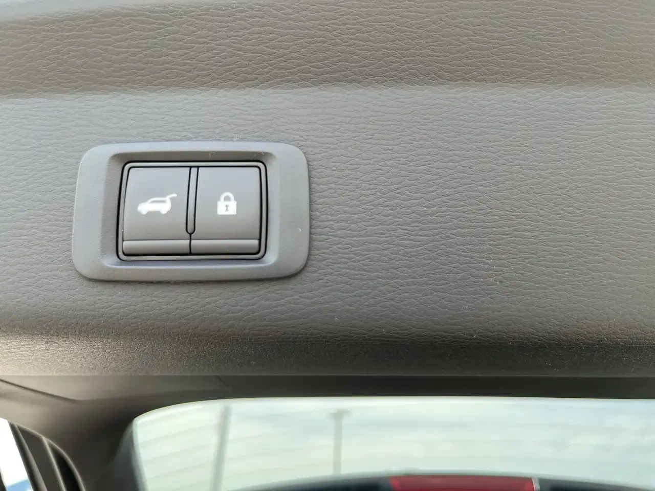 Mitsubishi Outlander снимка Mitsubishi Outlander