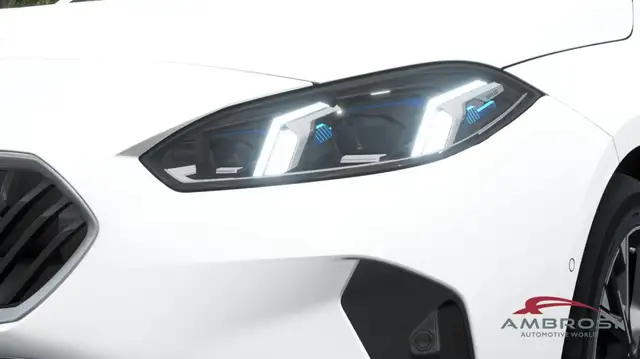 BMW 1 Series view 6
