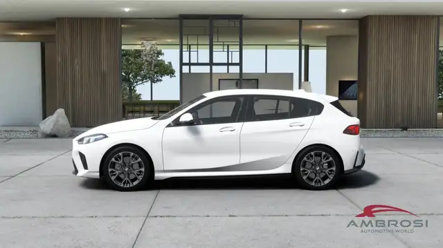 BMW 1 Series view 3