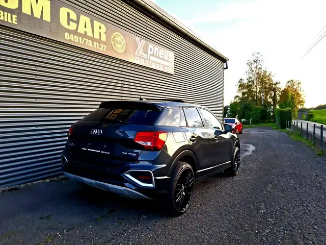 Audi Q2 view 6