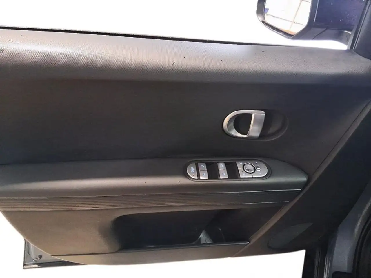 Hyundai IONIQ 5 снимка Hyundai IONIQ 5