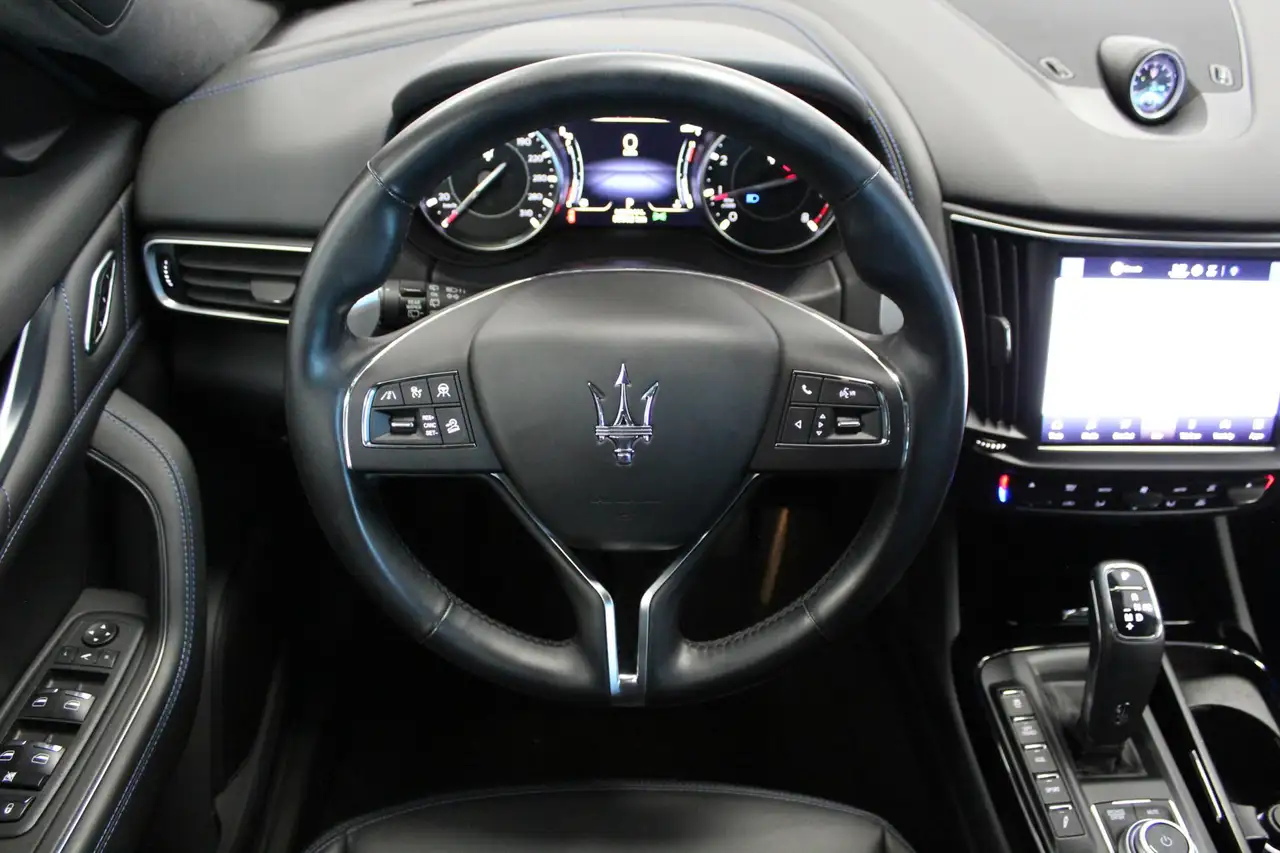 Maserati Levante 2022 — фото 12