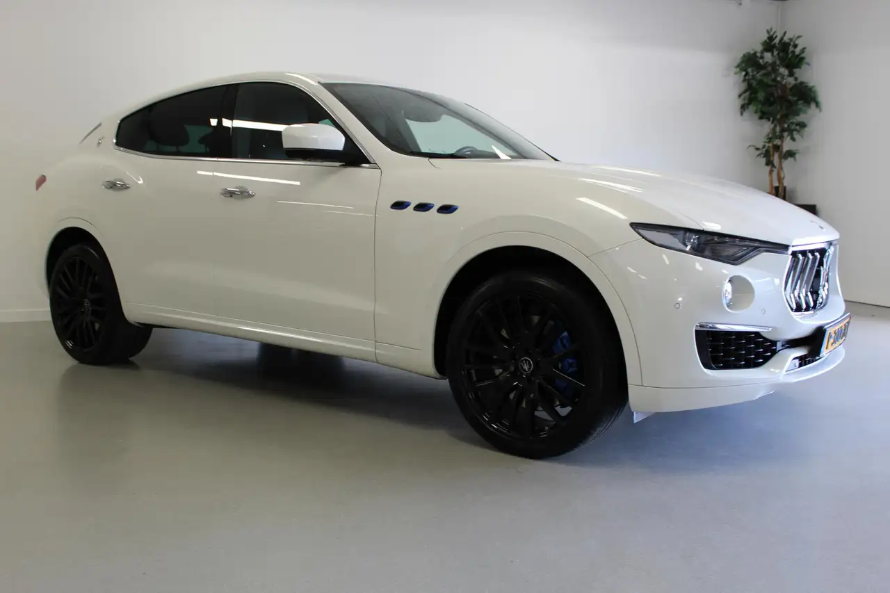 Maserati Levante 2022
