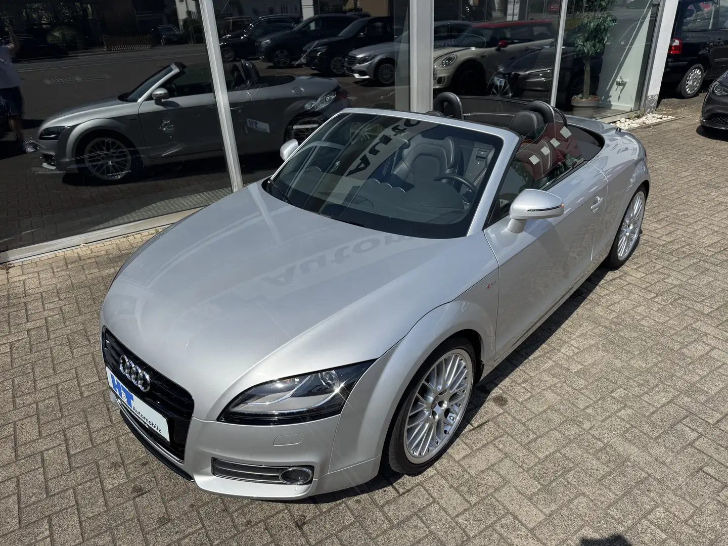 Audi TT 1.Hand 17tkm Silber - 2