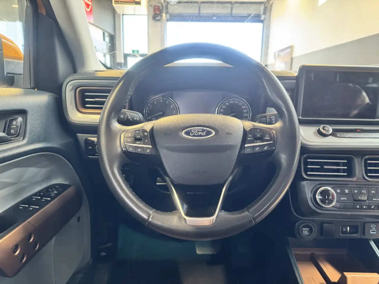 Ford Maverick снимка Ford Maverick