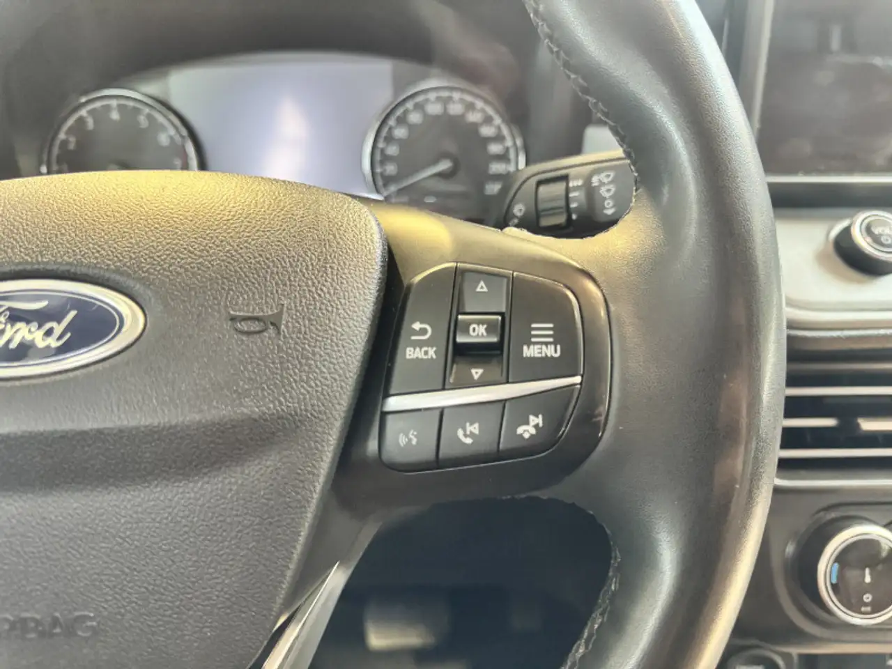 Ford Maverick снимка Ford Maverick