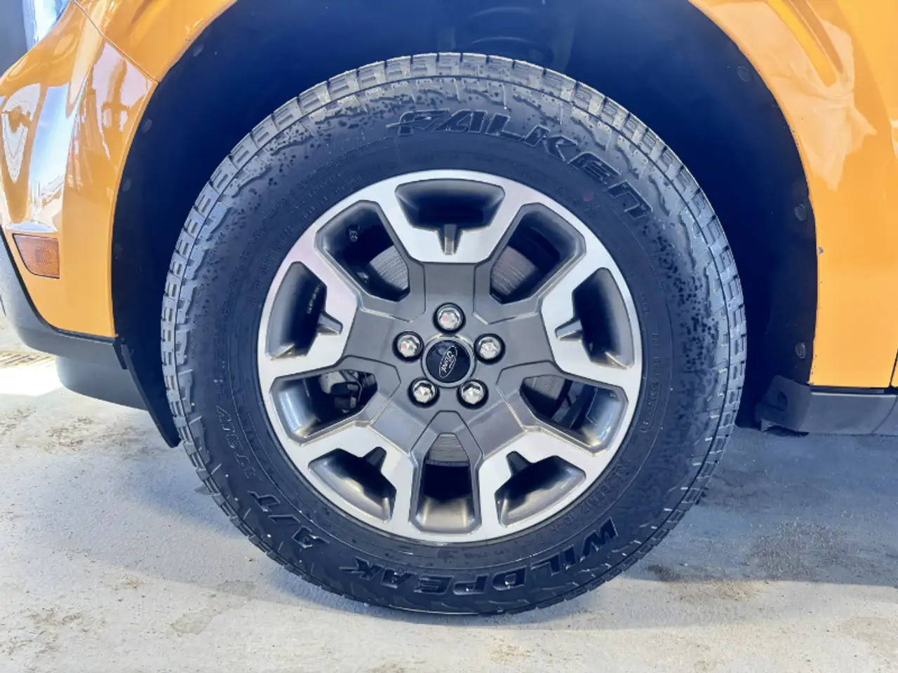 Ford Maverick снимка Ford Maverick