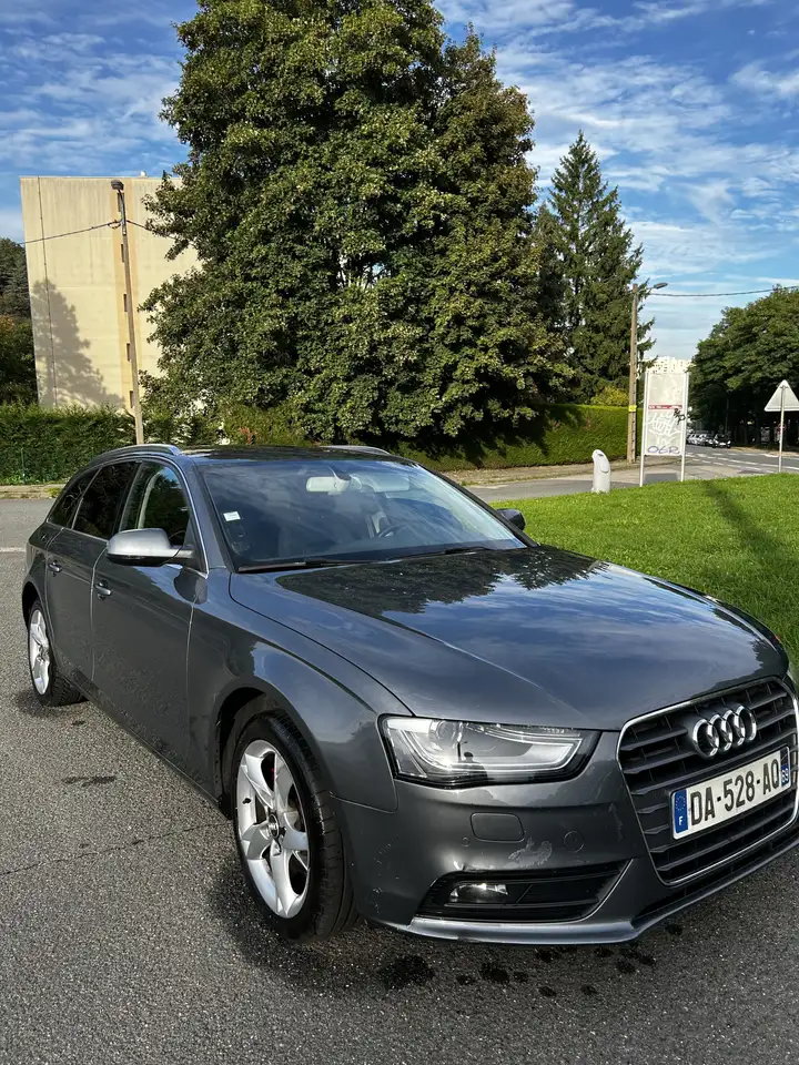 Audi A4 AVANT 2.0 TDI 150 Business Line Multitro