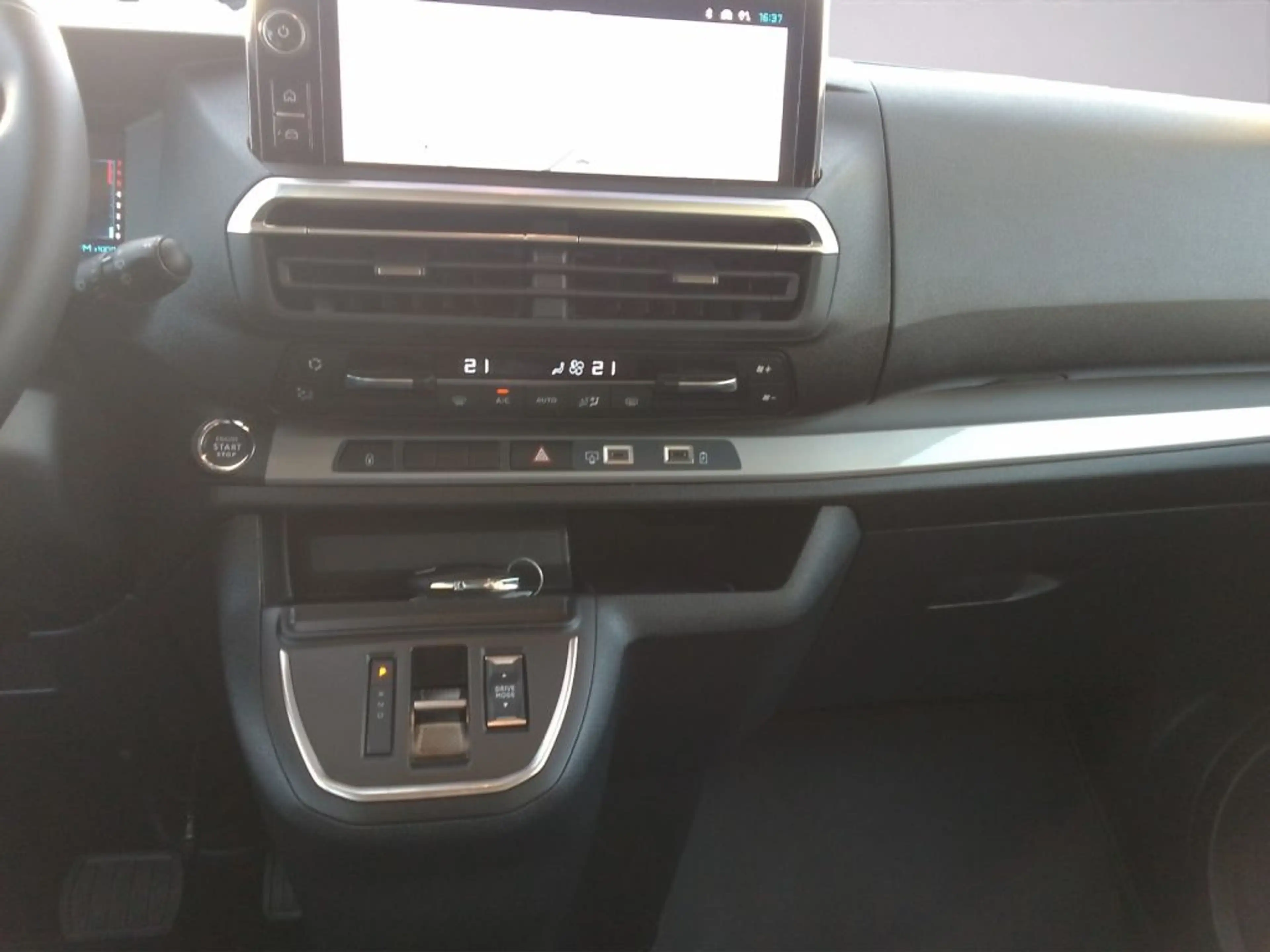 Citroen Spacetourer M Diesel 180 Plus — photo 12