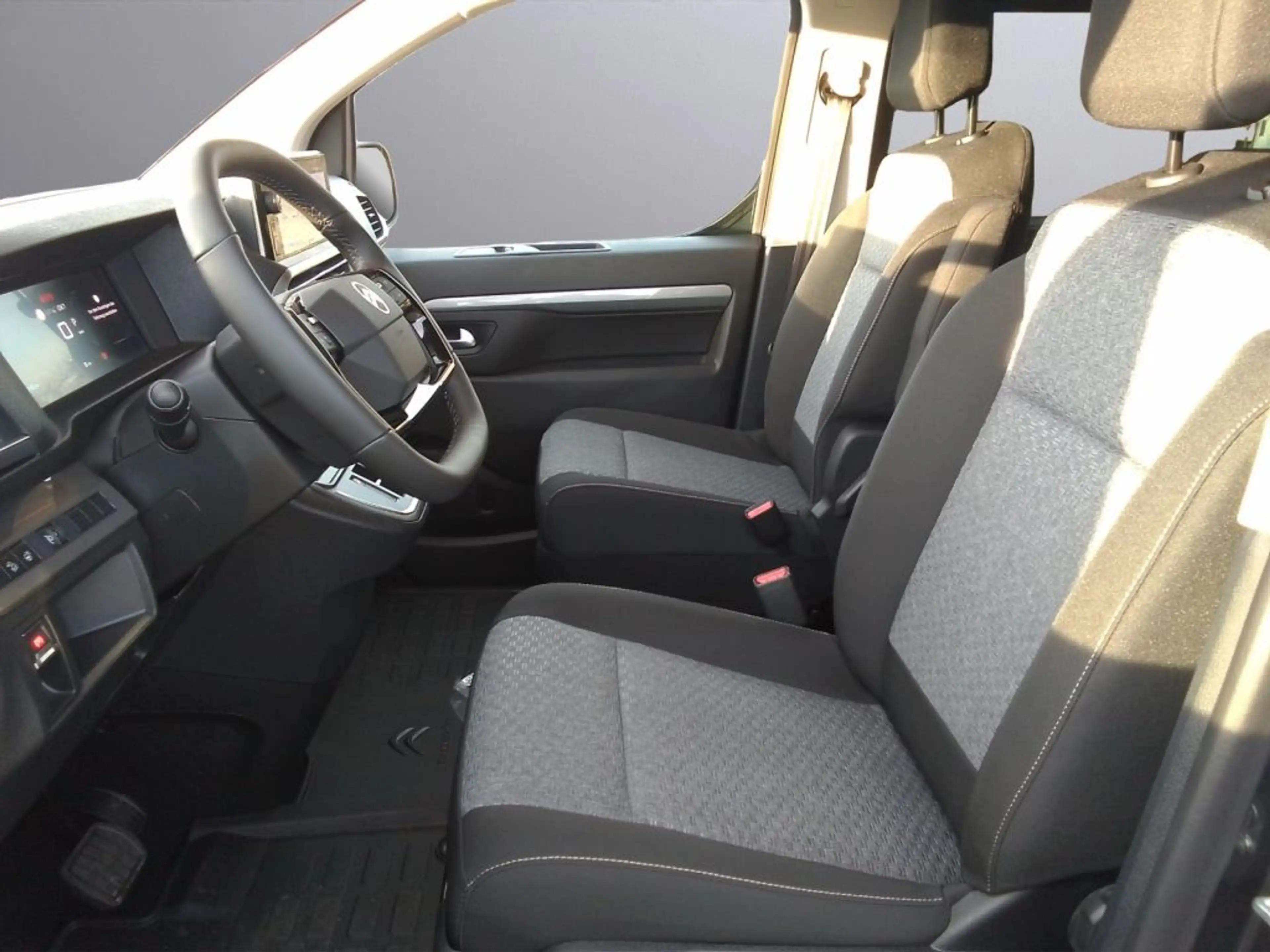 Citroen Spacetourer M Diesel 180 Plus — photo 10