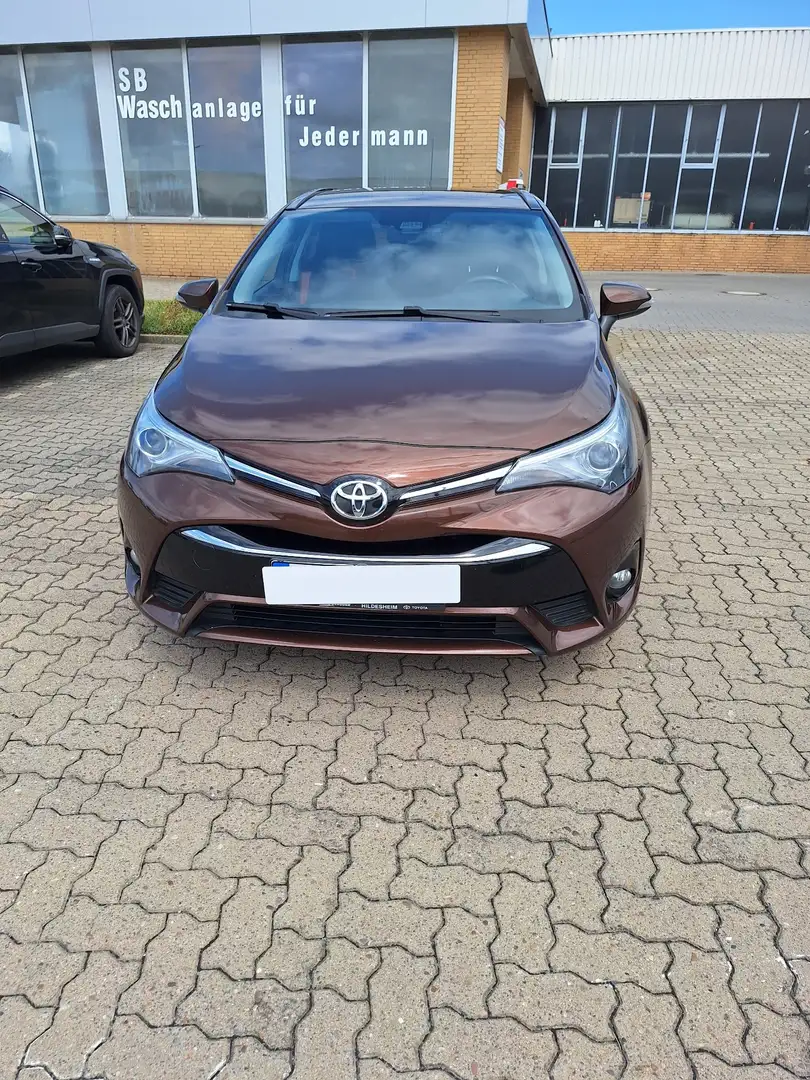 Toyota Avensis Touring Sports 2.0 D-4D Executive - 2