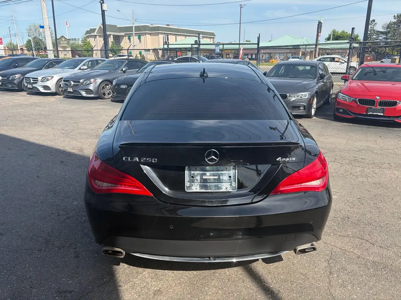 Mercedes-Benz CLA снимка Mercedes-Benz CLA