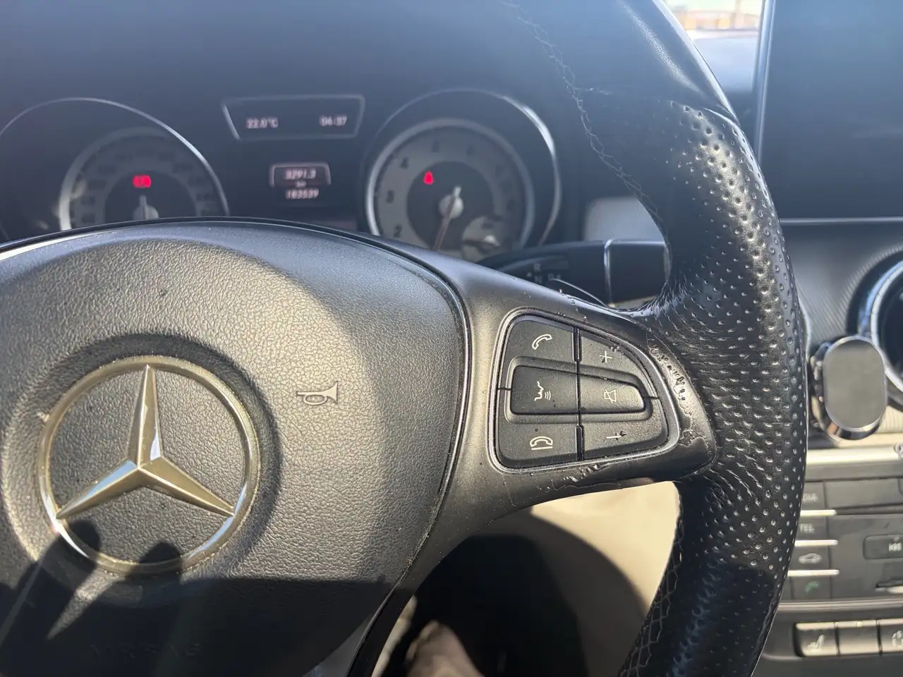 Mercedes-Benz CLA снимка Mercedes-Benz CLA