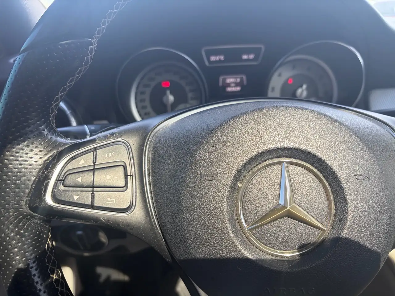 Mercedes-Benz CLA снимка Mercedes-Benz CLA