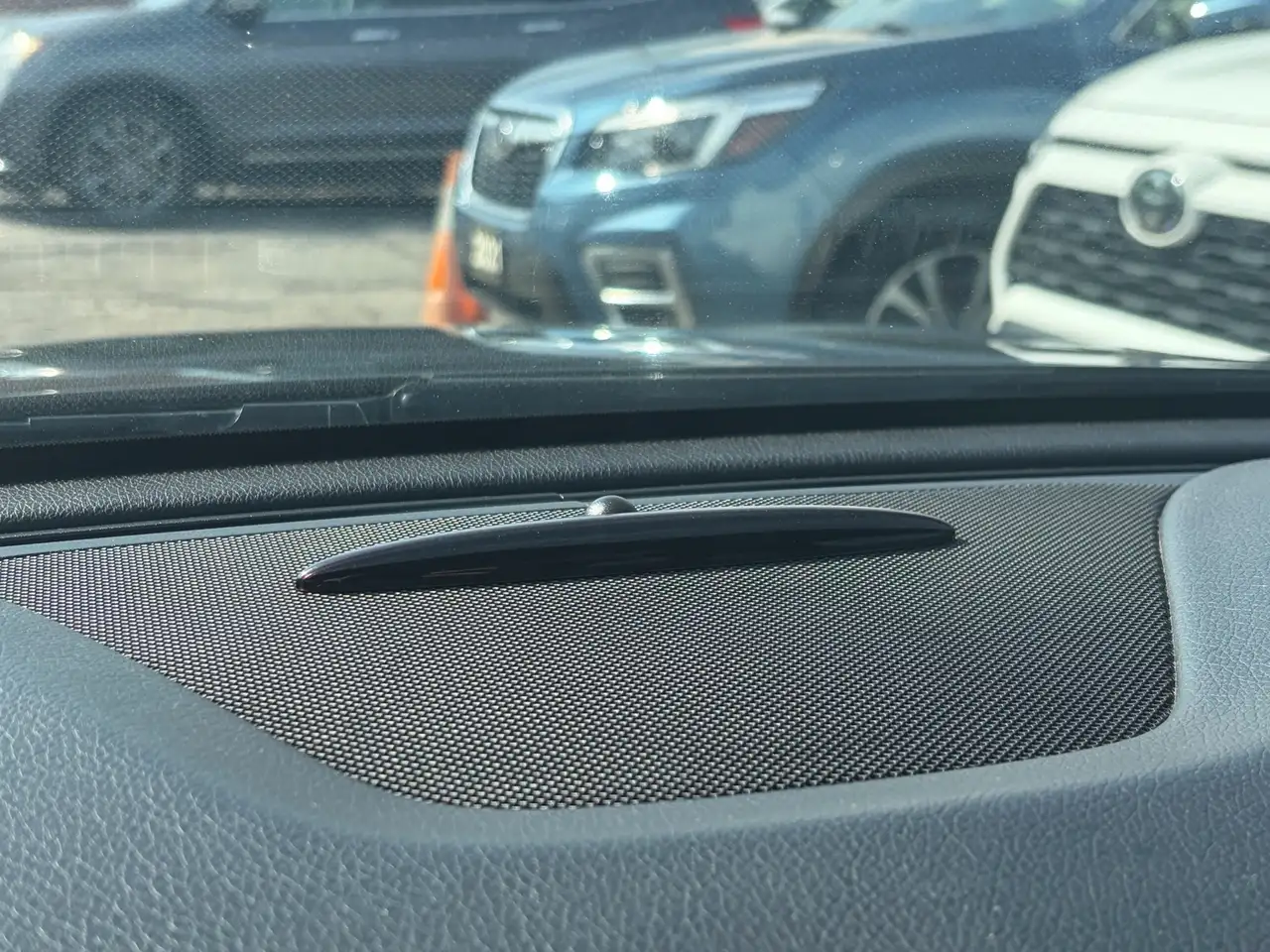Mercedes-Benz CLA снимка Mercedes-Benz CLA
