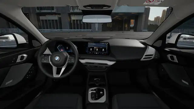 BMW 1 Series view 10