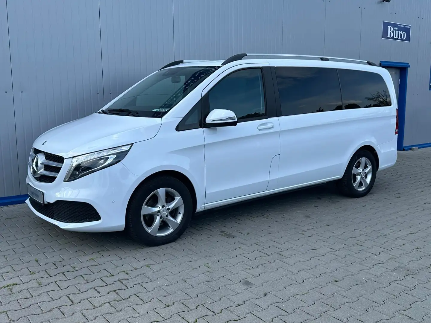Mercedes-Benz V 220 LANG 9G-TR WEBASTO NAVI MBUX KAMERA 7-SITZ Blanc - 1